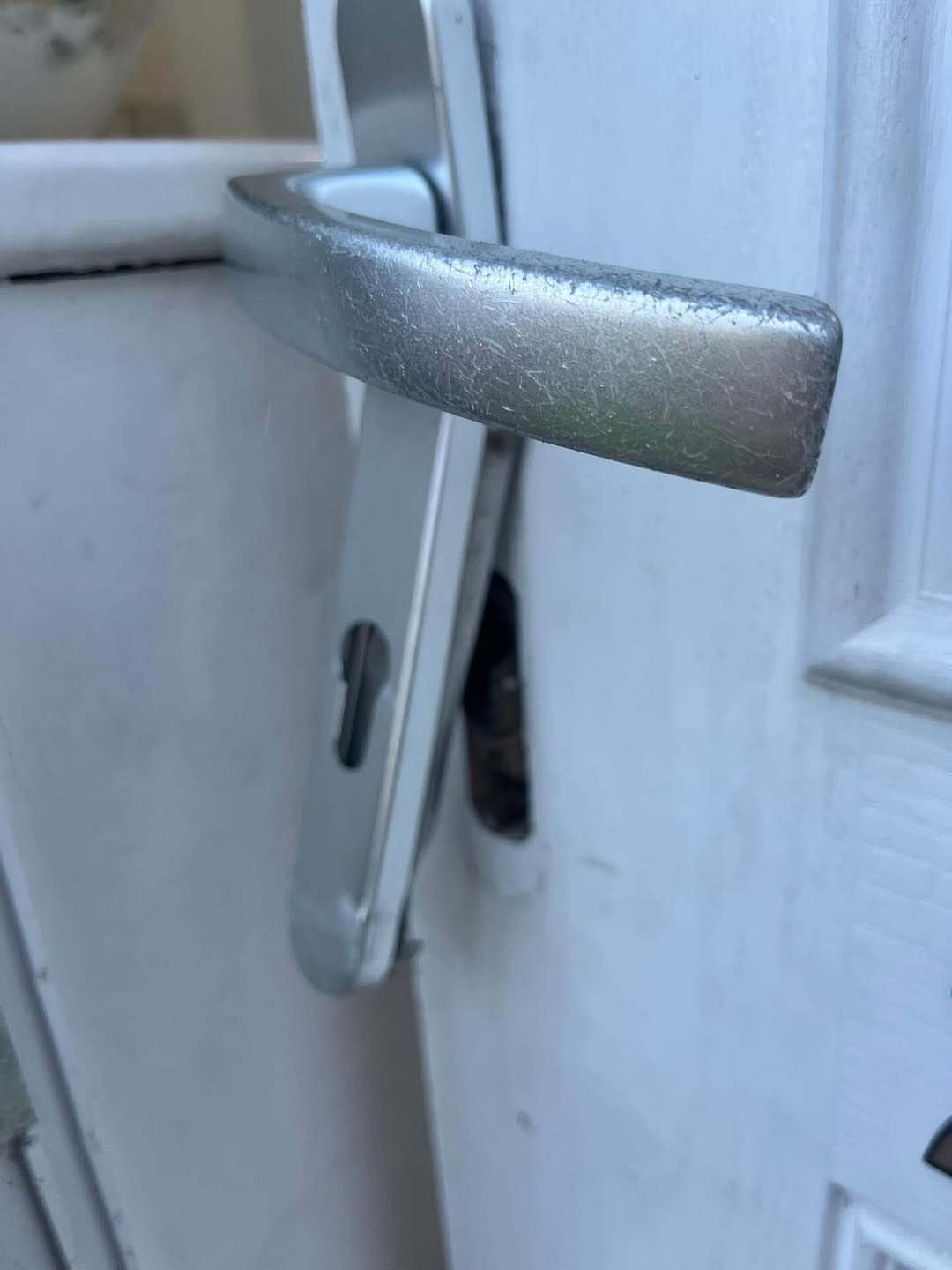 Inbraakschade na poging tot inbraak in Rotterdam-Crooswijk