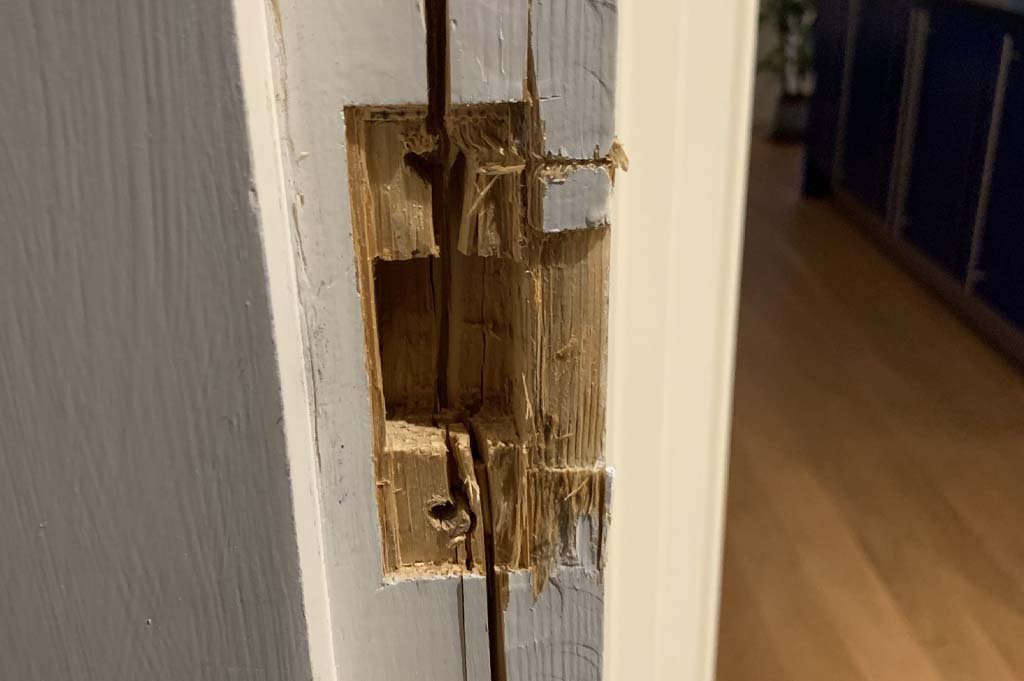 Inbraakschade aan deur herstellen in Rotterdam